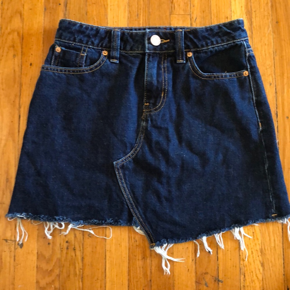 BDG- dark fade mini skirt blue denim